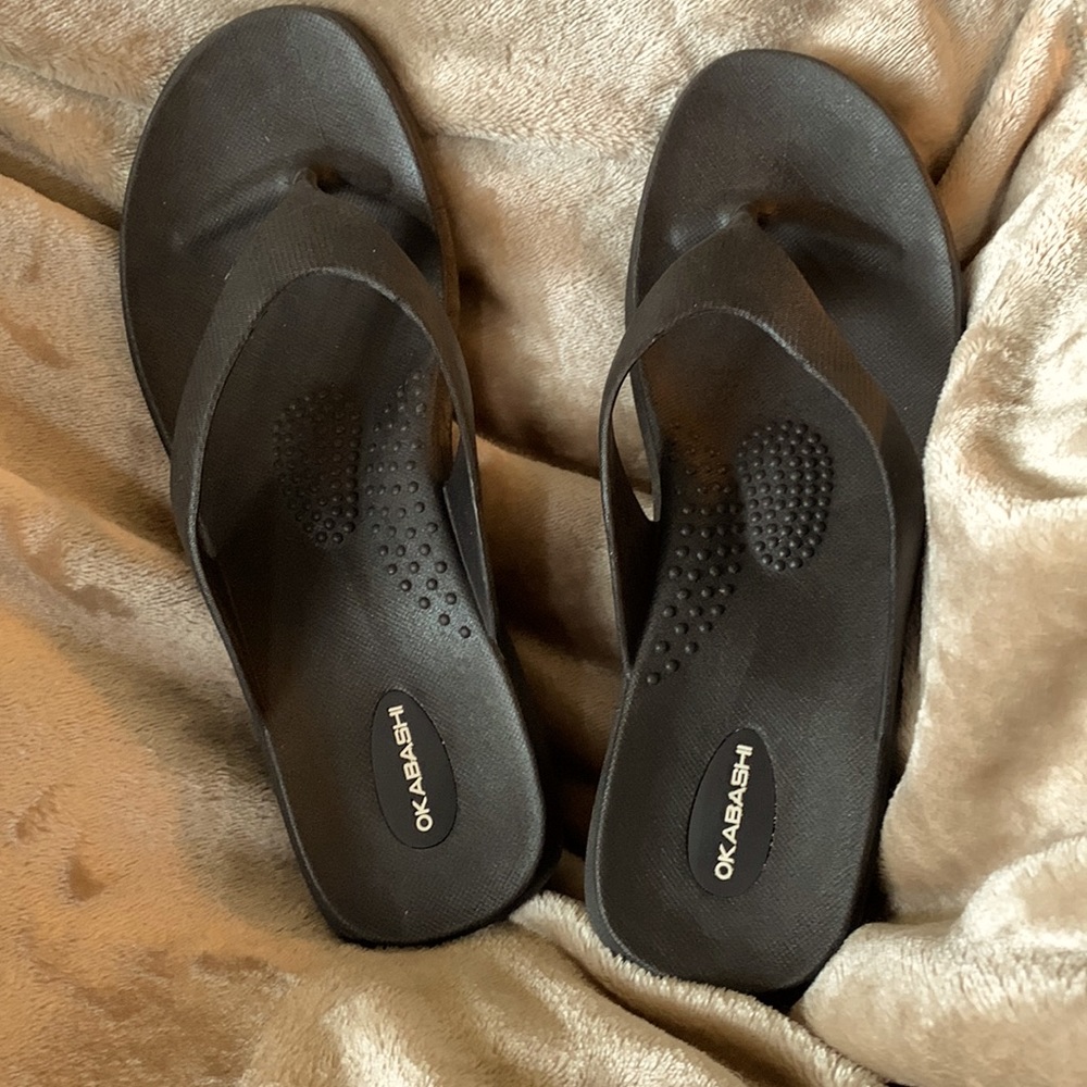 𝅺OKABASHI flip flops women's size lg black made in USA